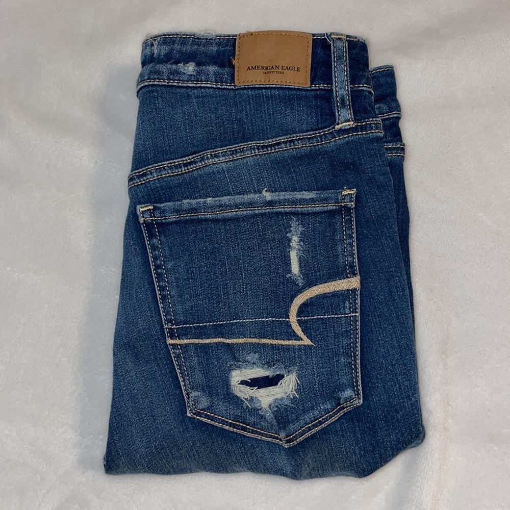 Super Hi Rise Distressed AE Jeggings